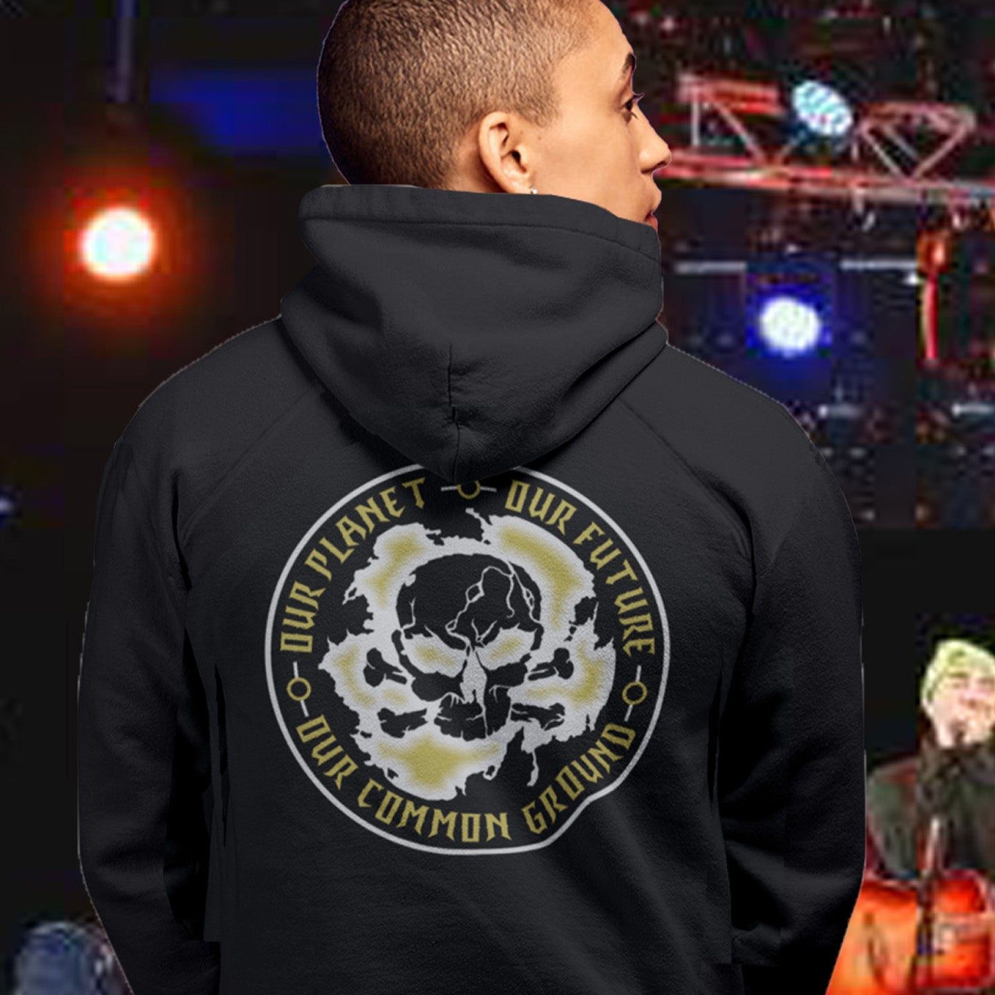 Surely the welfare of the planet is one subject we can all agree on. Comfortable and practical. It's extra soft and has a convenient front pouch pocket. Made from organic cotton and recycled polyester, this environmental awareness hoodie is a great eco-friendly choice.